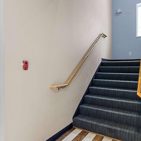 Super 8 By Wyndham Pittsburgh/Монровилл Экстерьер фото